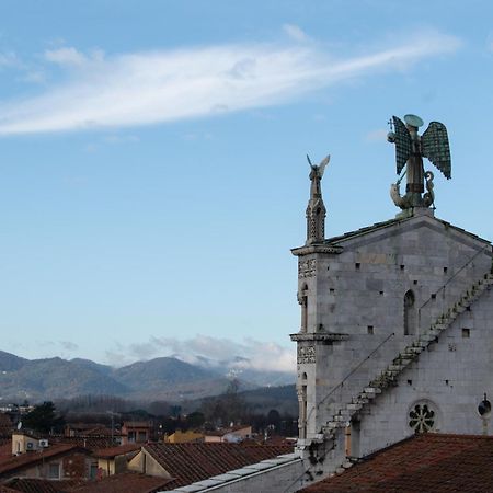 Palazzo Rocchi - Residenza D'Epoca Bed & Breakfast Lucca Bagian luar foto