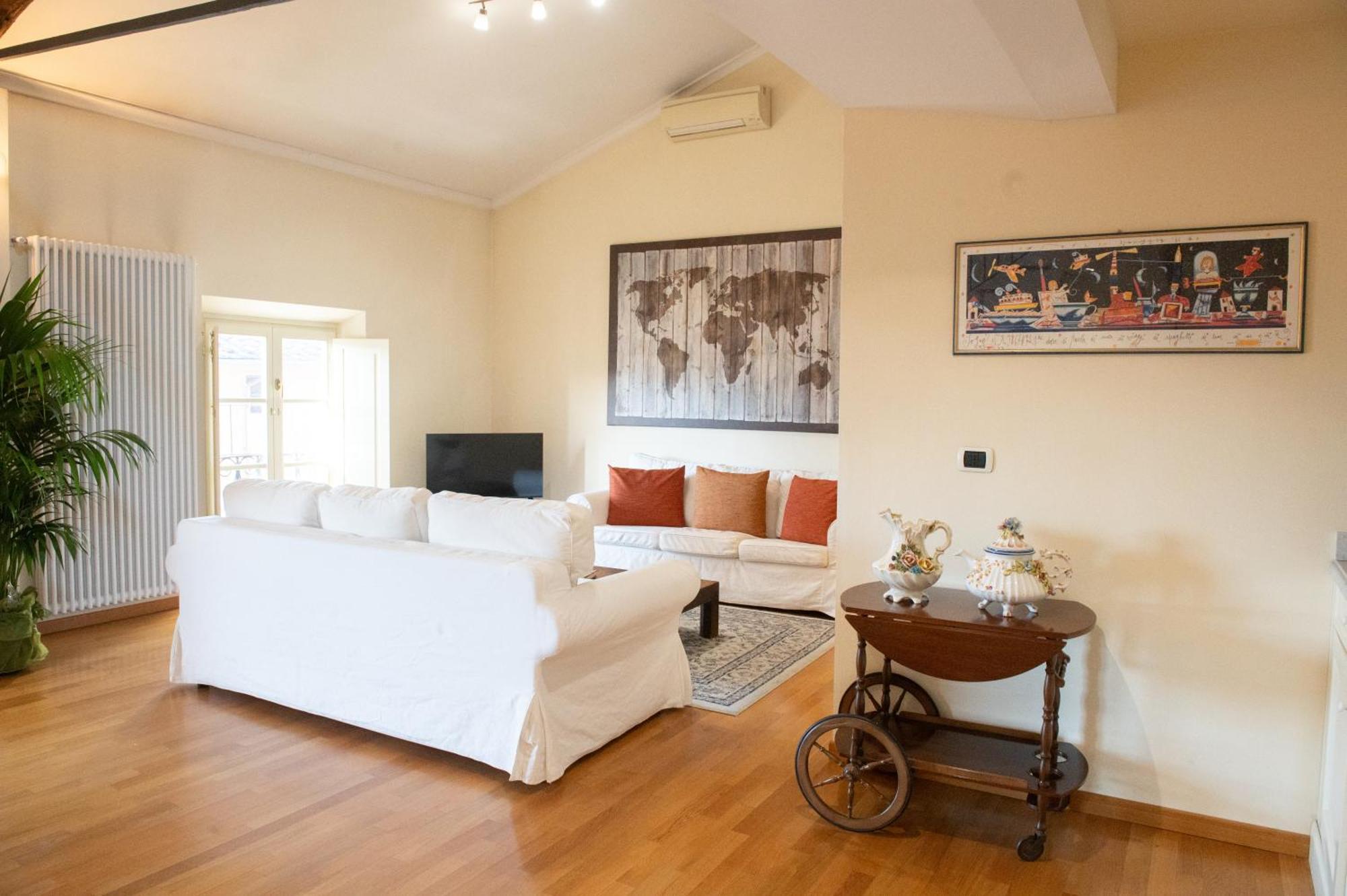 Palazzo Rocchi - Residenza D'Epoca Bed & Breakfast Lucca Bagian luar foto