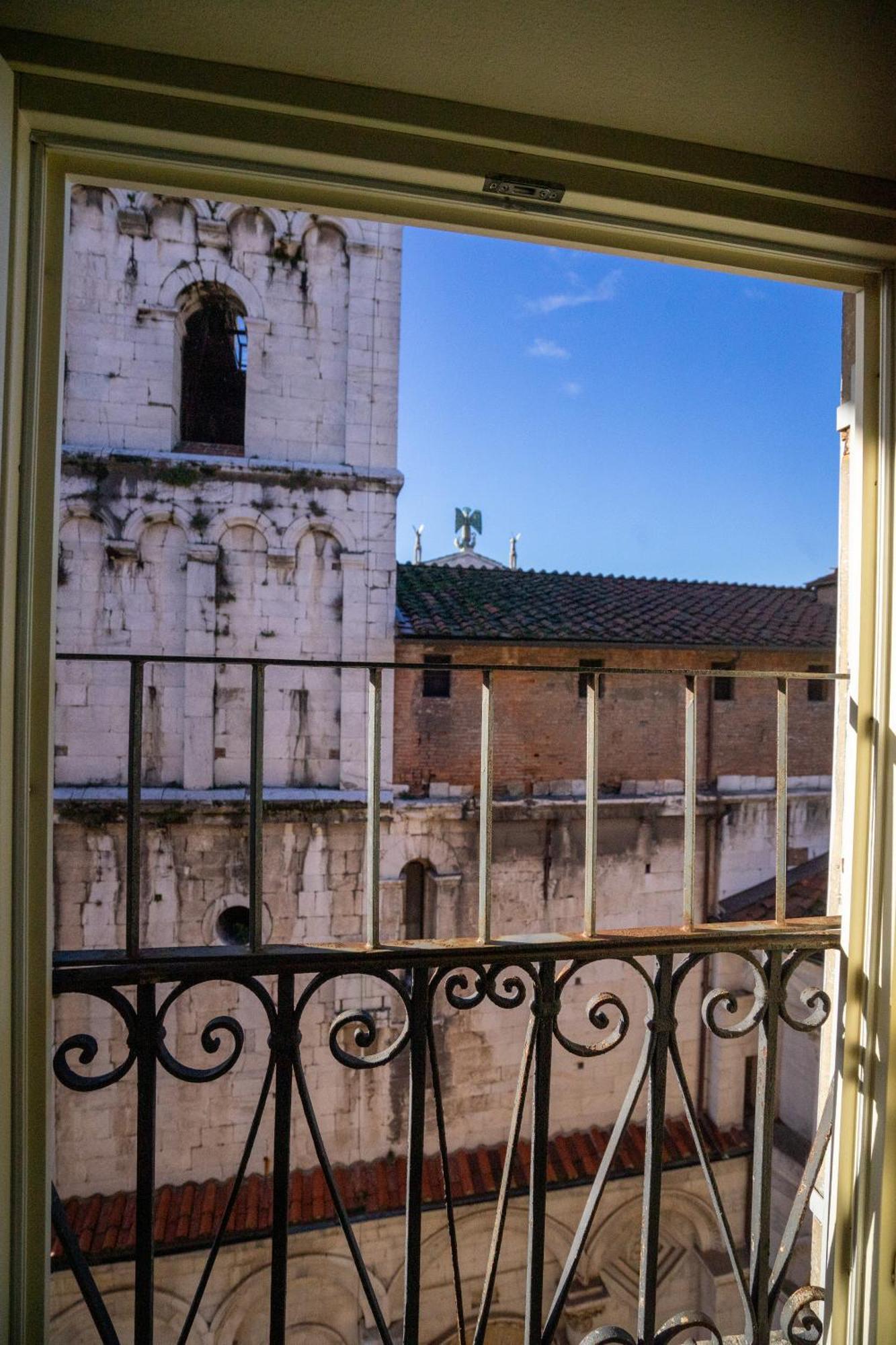 Palazzo Rocchi - Residenza D'Epoca Bed & Breakfast Lucca Bagian luar foto