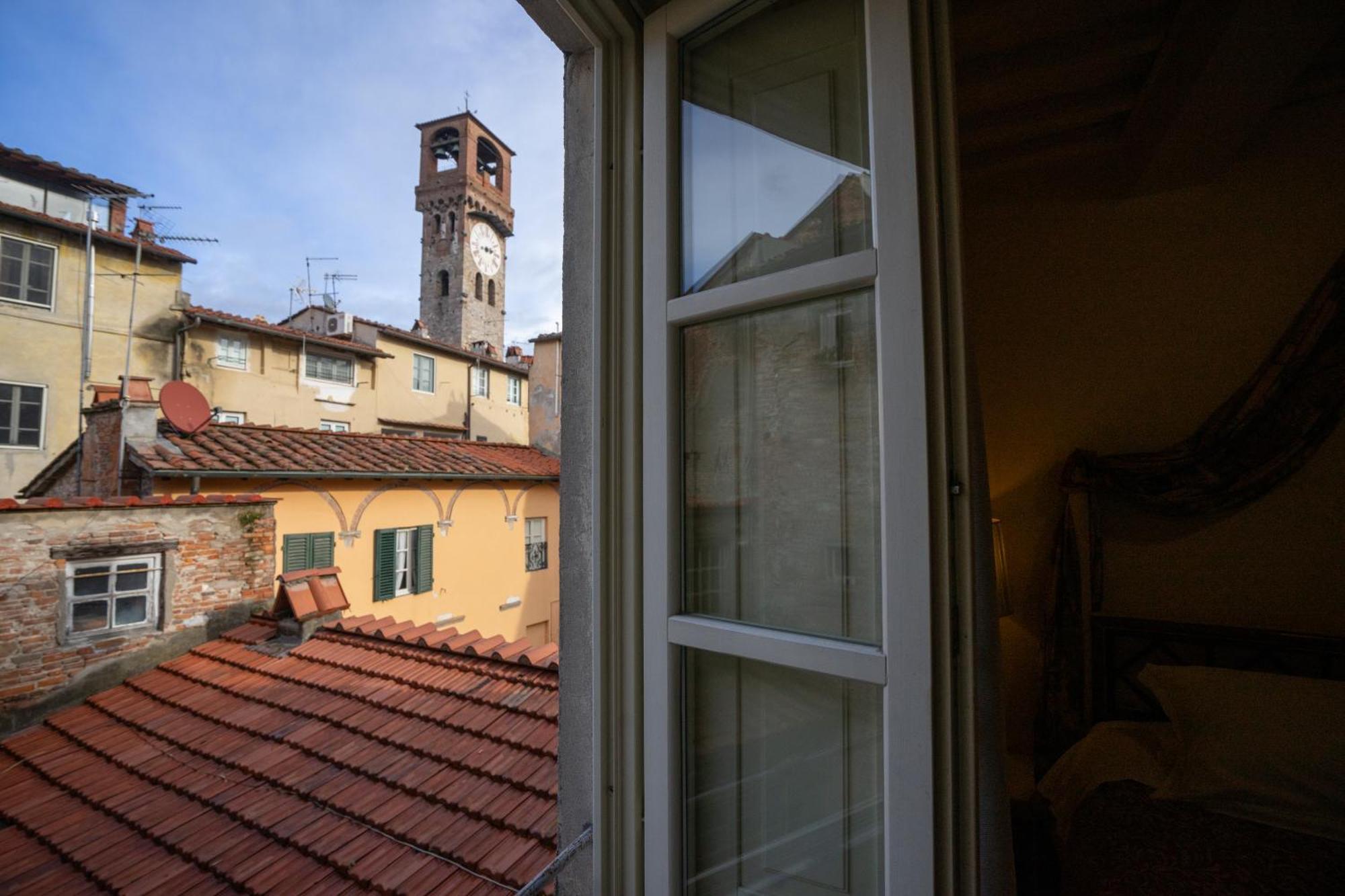 Palazzo Rocchi - Residenza D'Epoca Bed & Breakfast Lucca Bagian luar foto