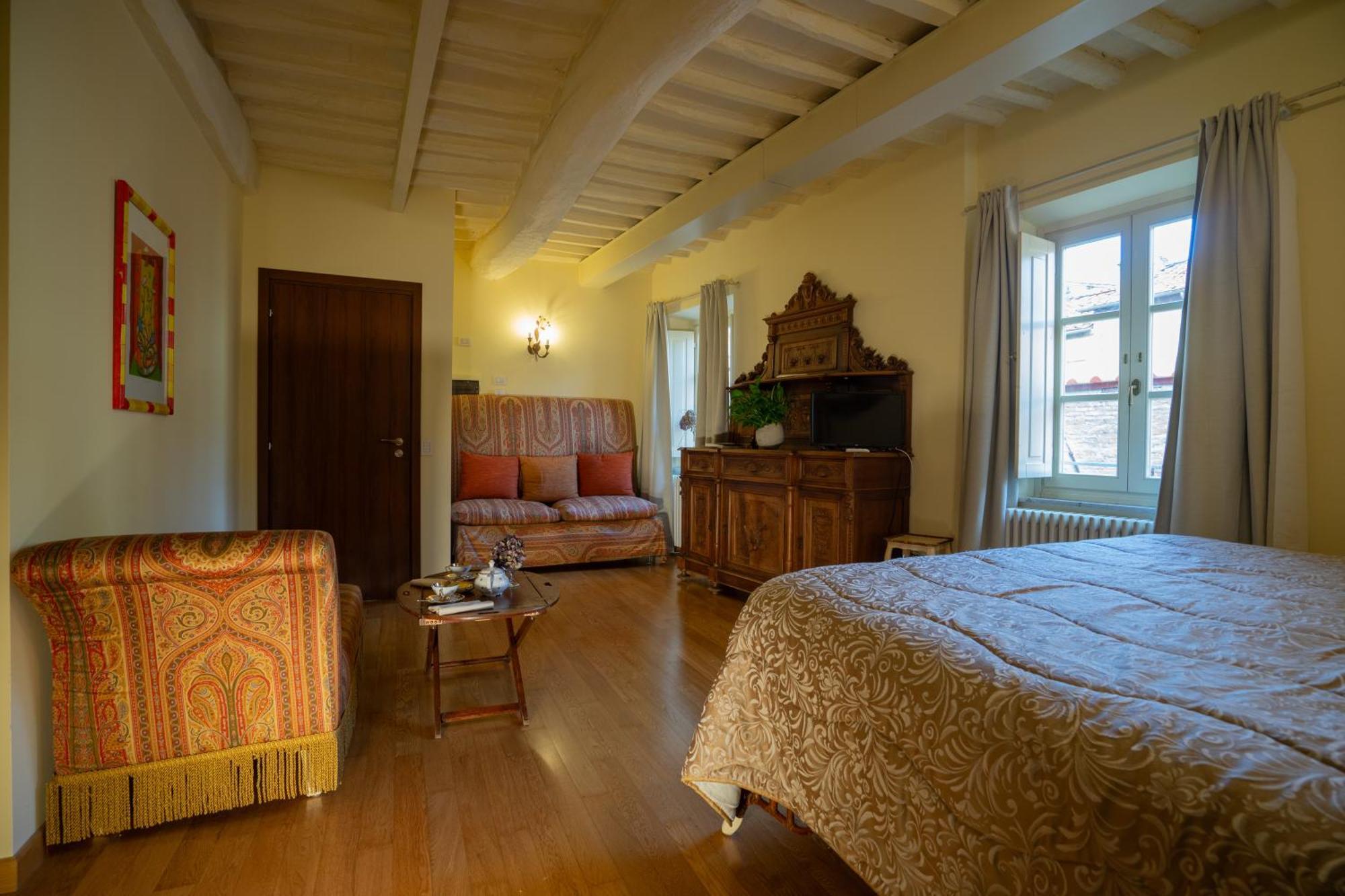Palazzo Rocchi - Residenza D'Epoca Bed & Breakfast Lucca Bagian luar foto