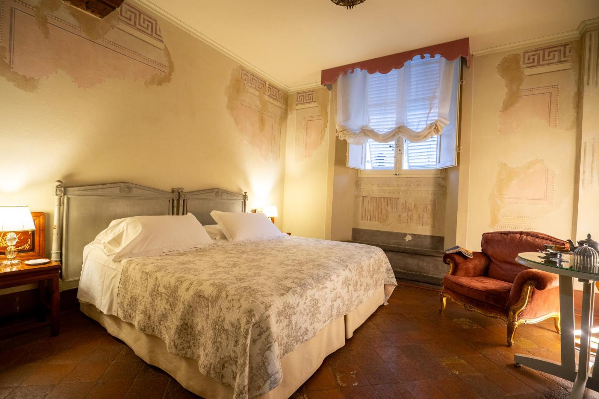Palazzo Rocchi - Residenza D'Epoca Bed & Breakfast Lucca Bagian luar foto